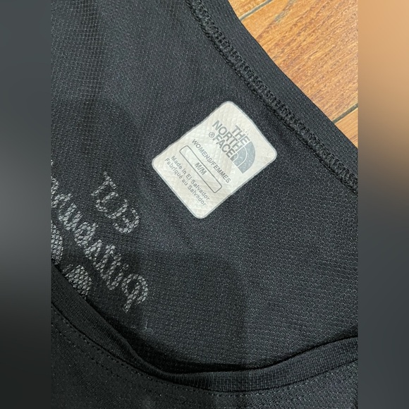 The North Face Black Graphic Tee - Picture 3 of 10